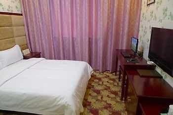 Zhengzhou Youna Hotel Huaihe Road エクステリア 写真